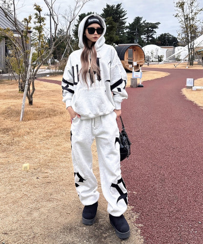 ビッグロゴ刺繍セットアップ