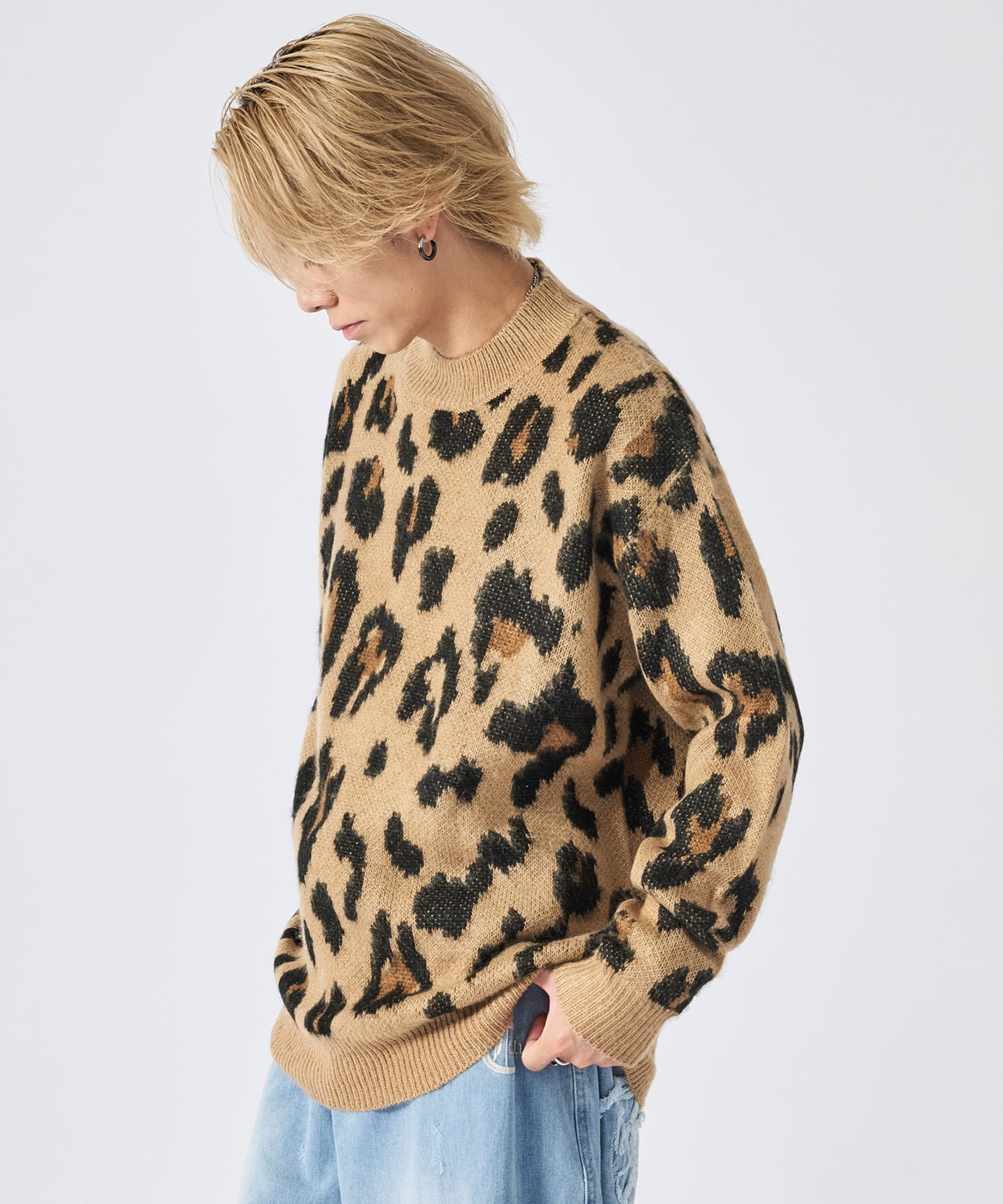 モヘアタッチレオパードニット