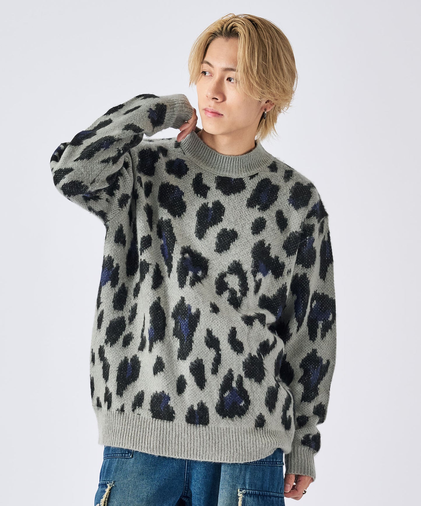 モヘアタッチレオパードニット