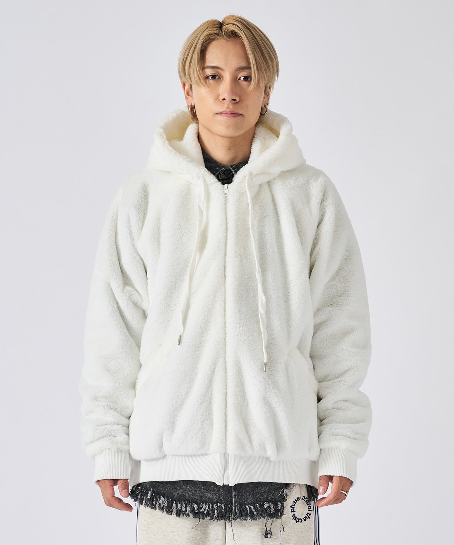 バックロゴブルゾン