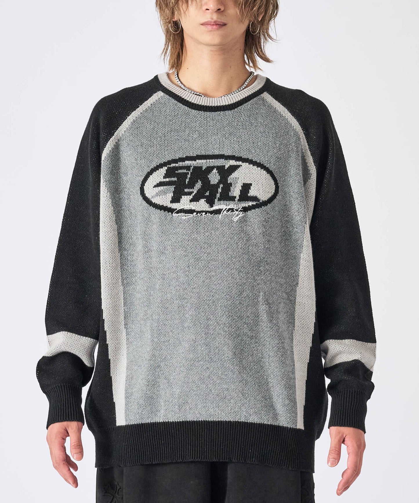 配色ロゴニット