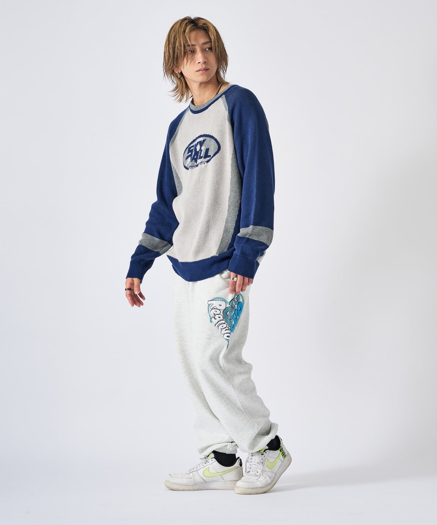 配色ロゴニット