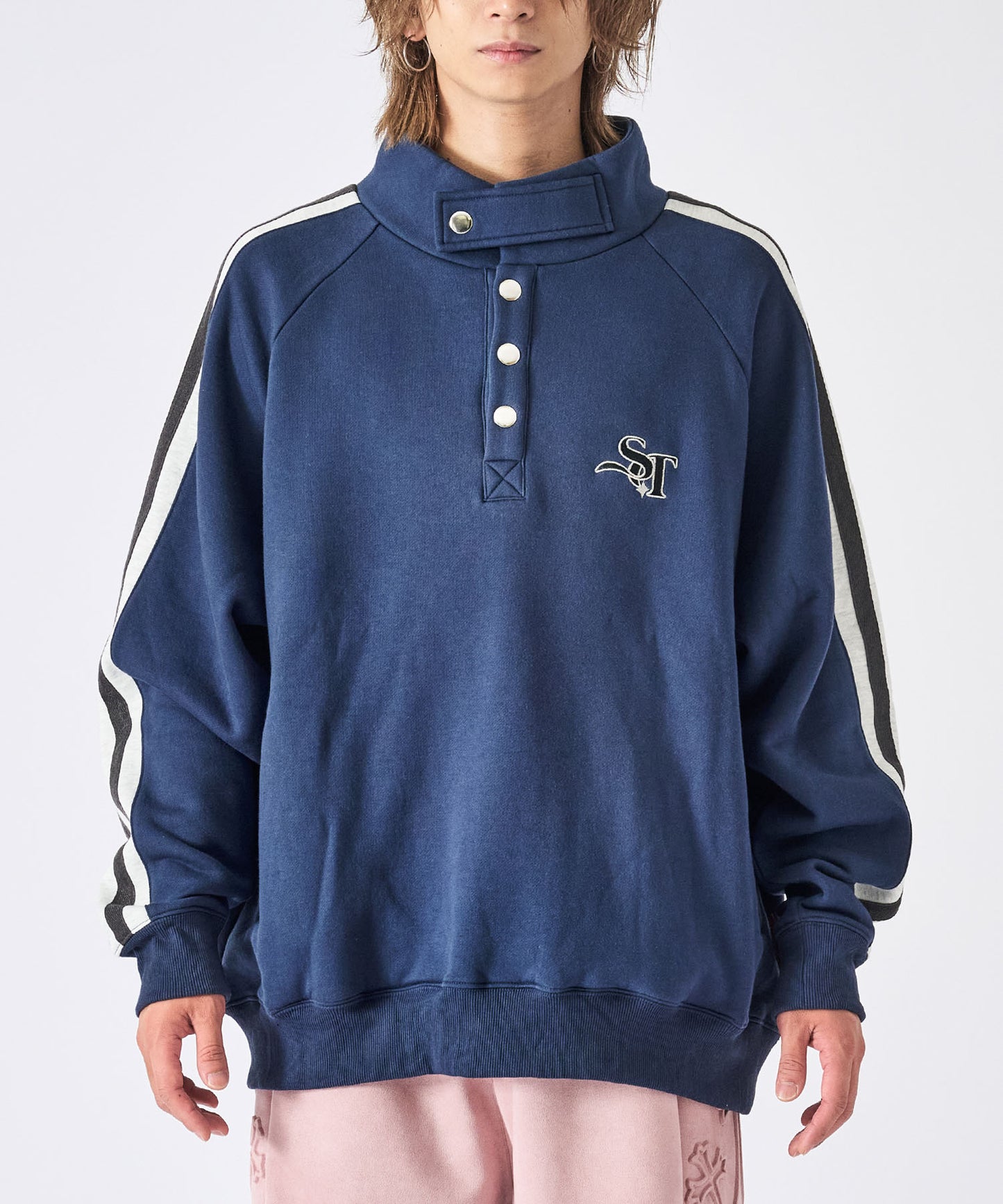 ハーフボタンスウェット