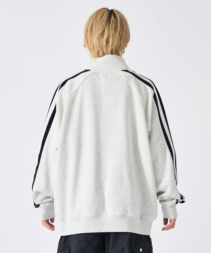 ハーフボタンスウェット