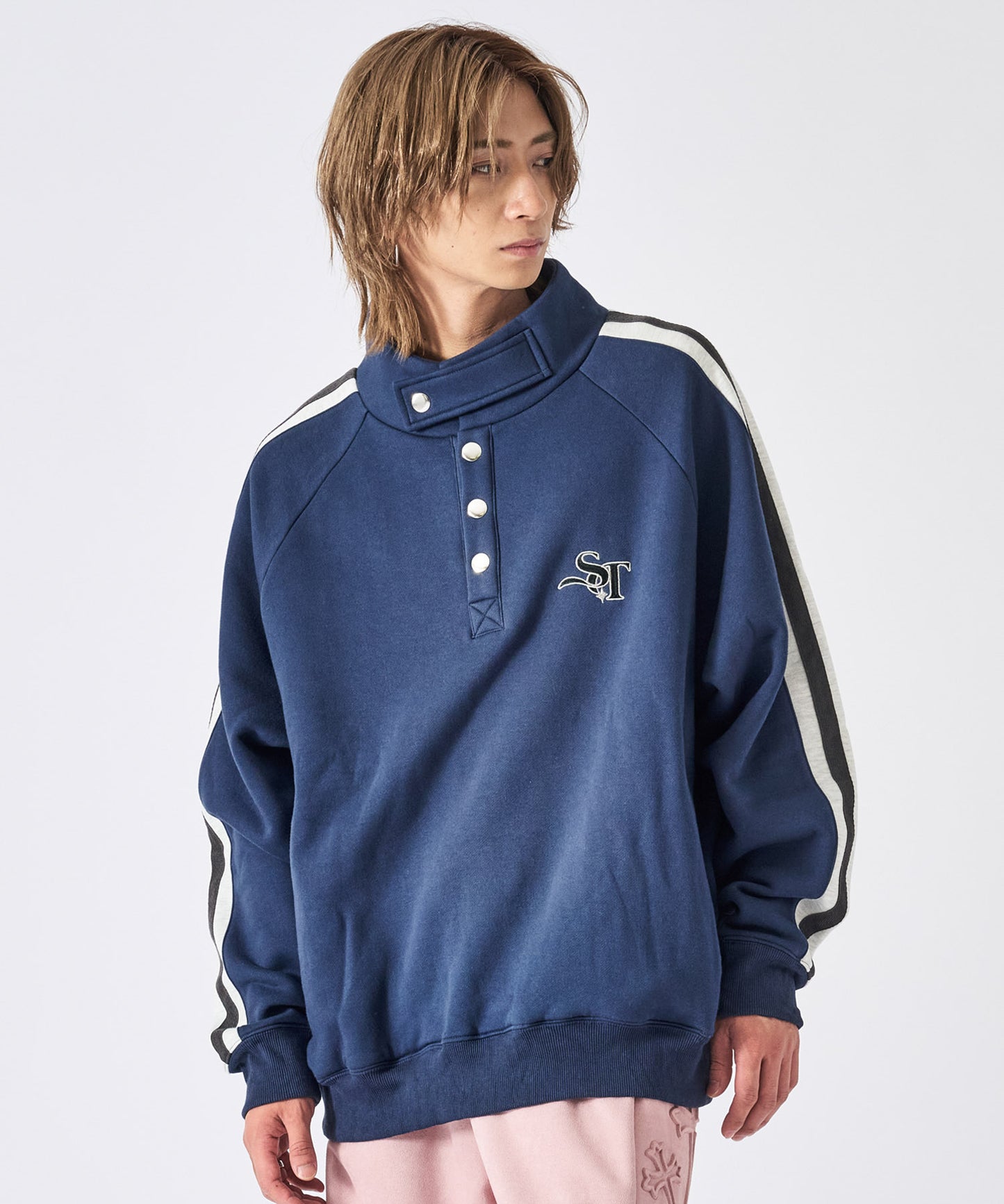 ハーフボタンスウェット