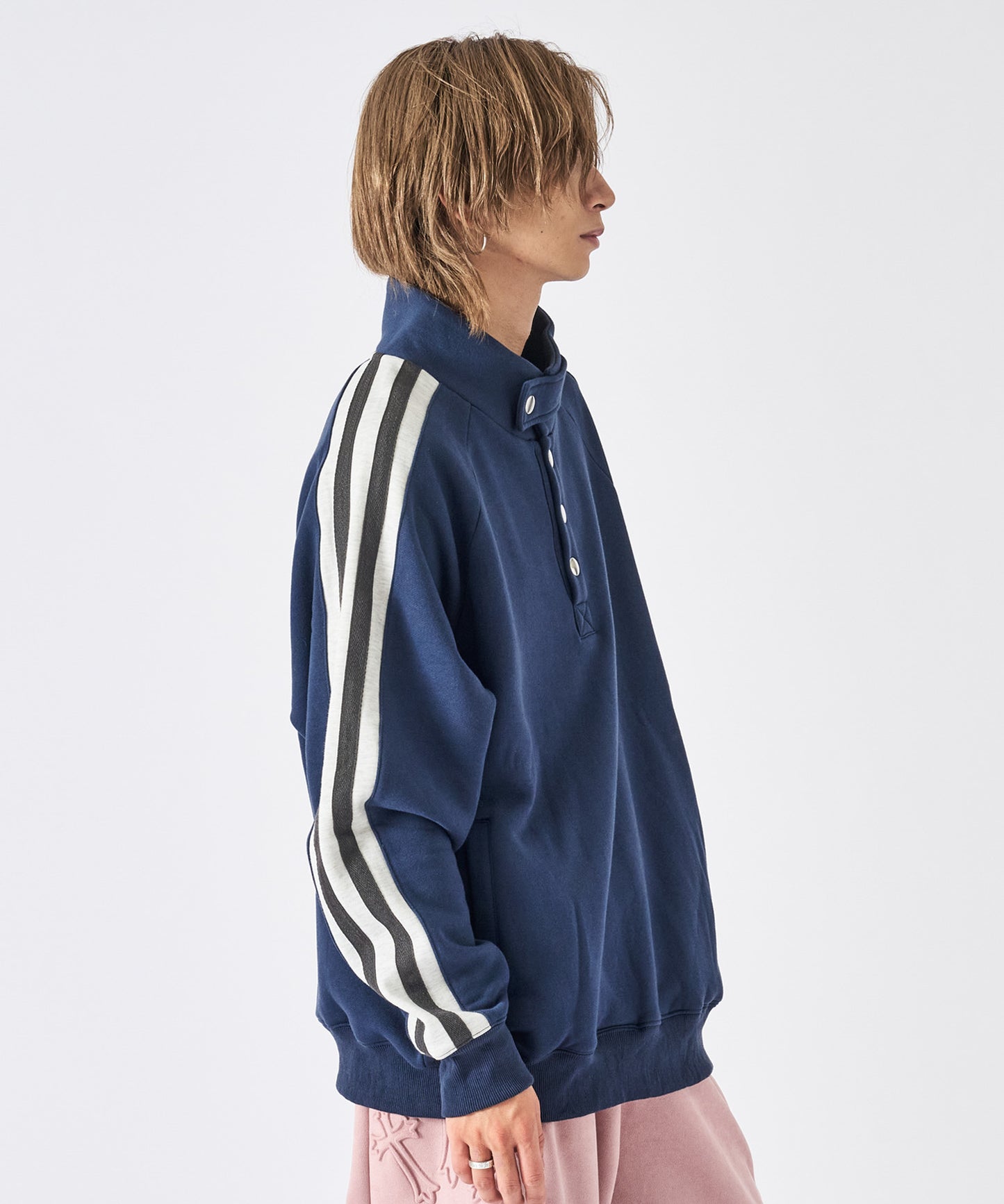 ハーフボタンスウェット