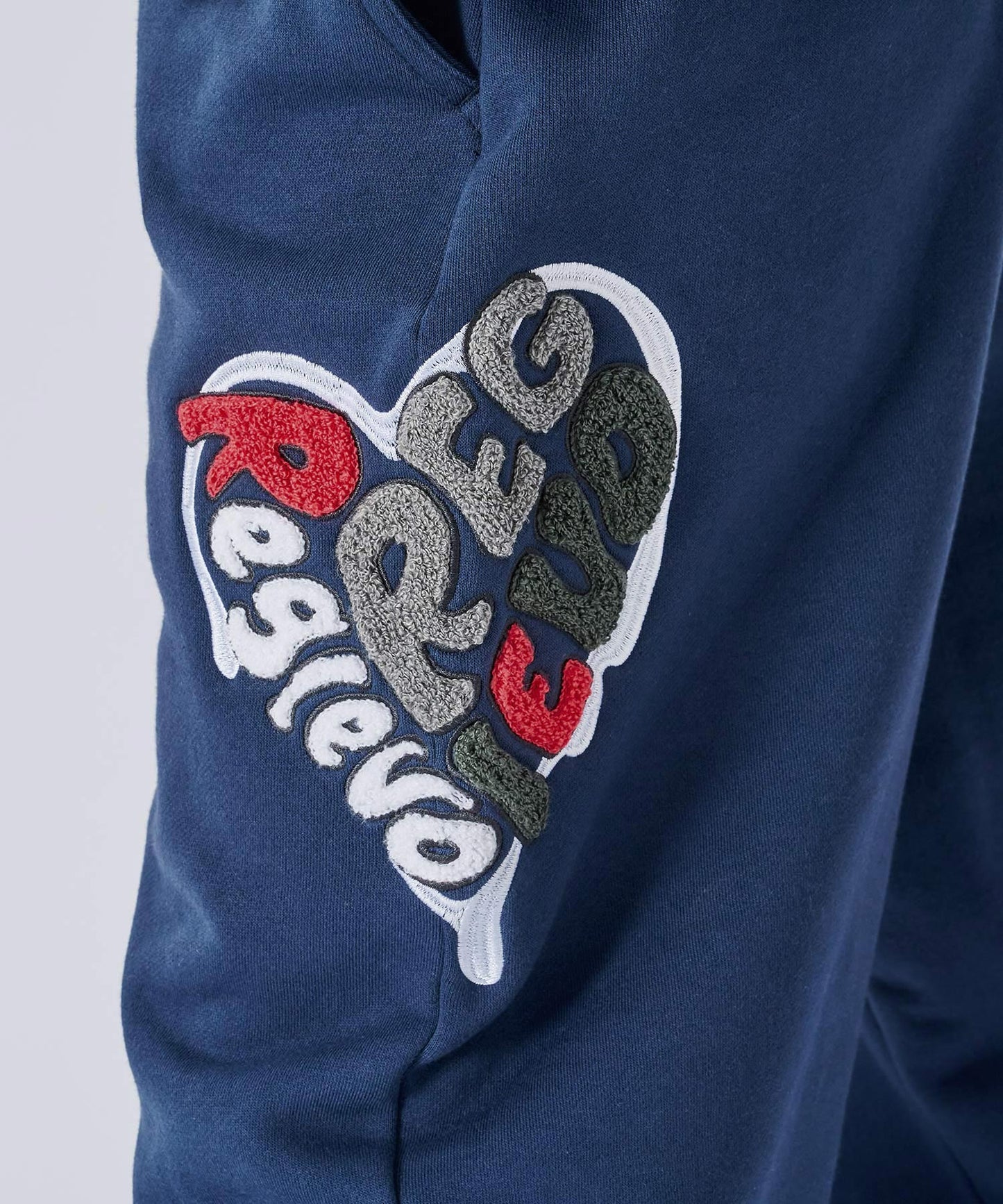 REGIEVO ハート刺繍スウェットパンツ