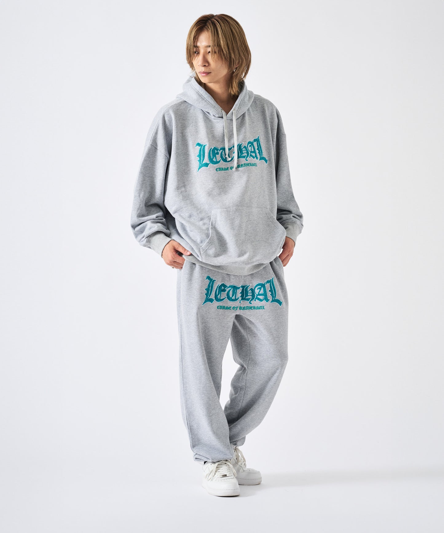 サガラ刺繍セットアップ