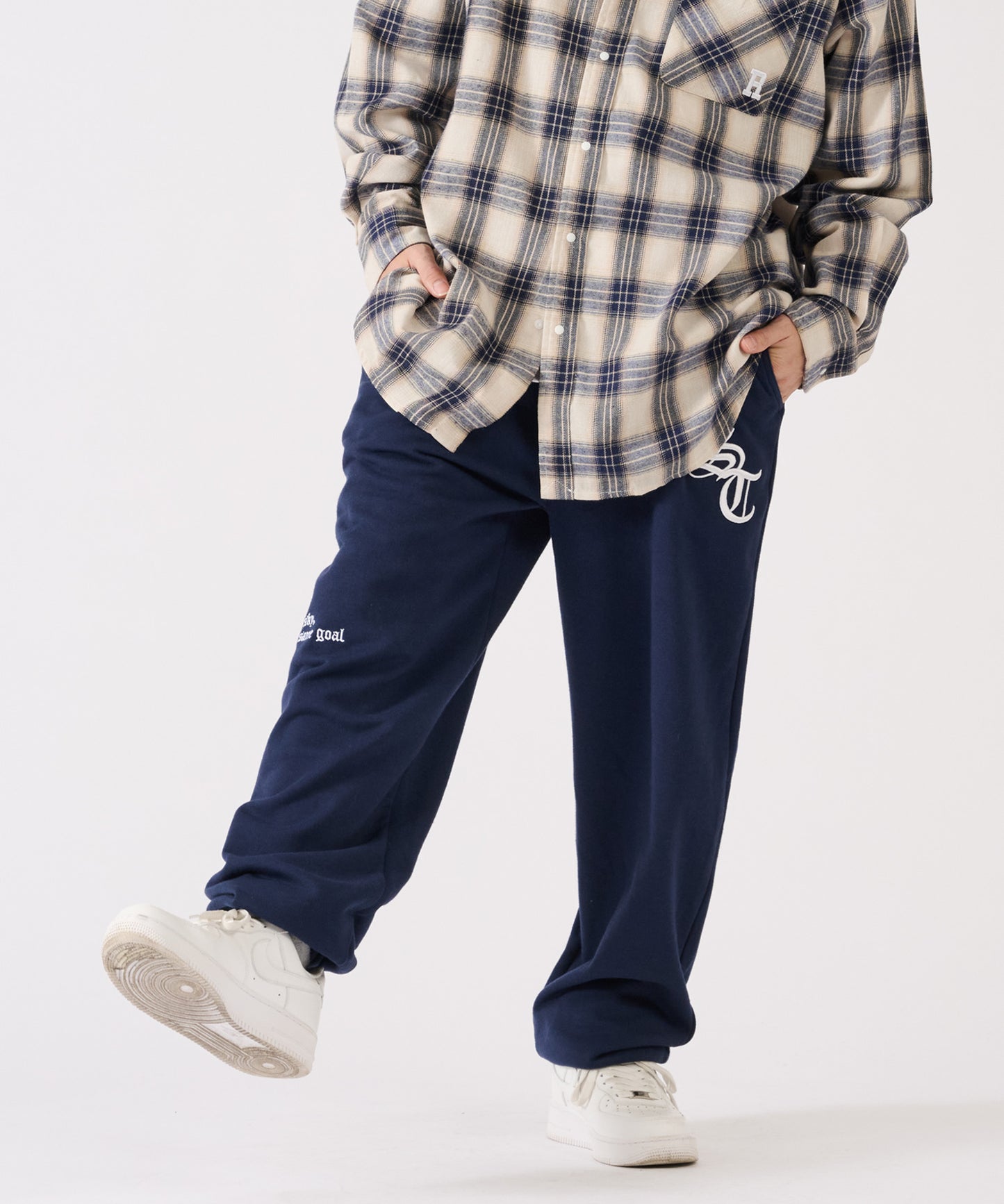 ビックロゴアップリケパンツ