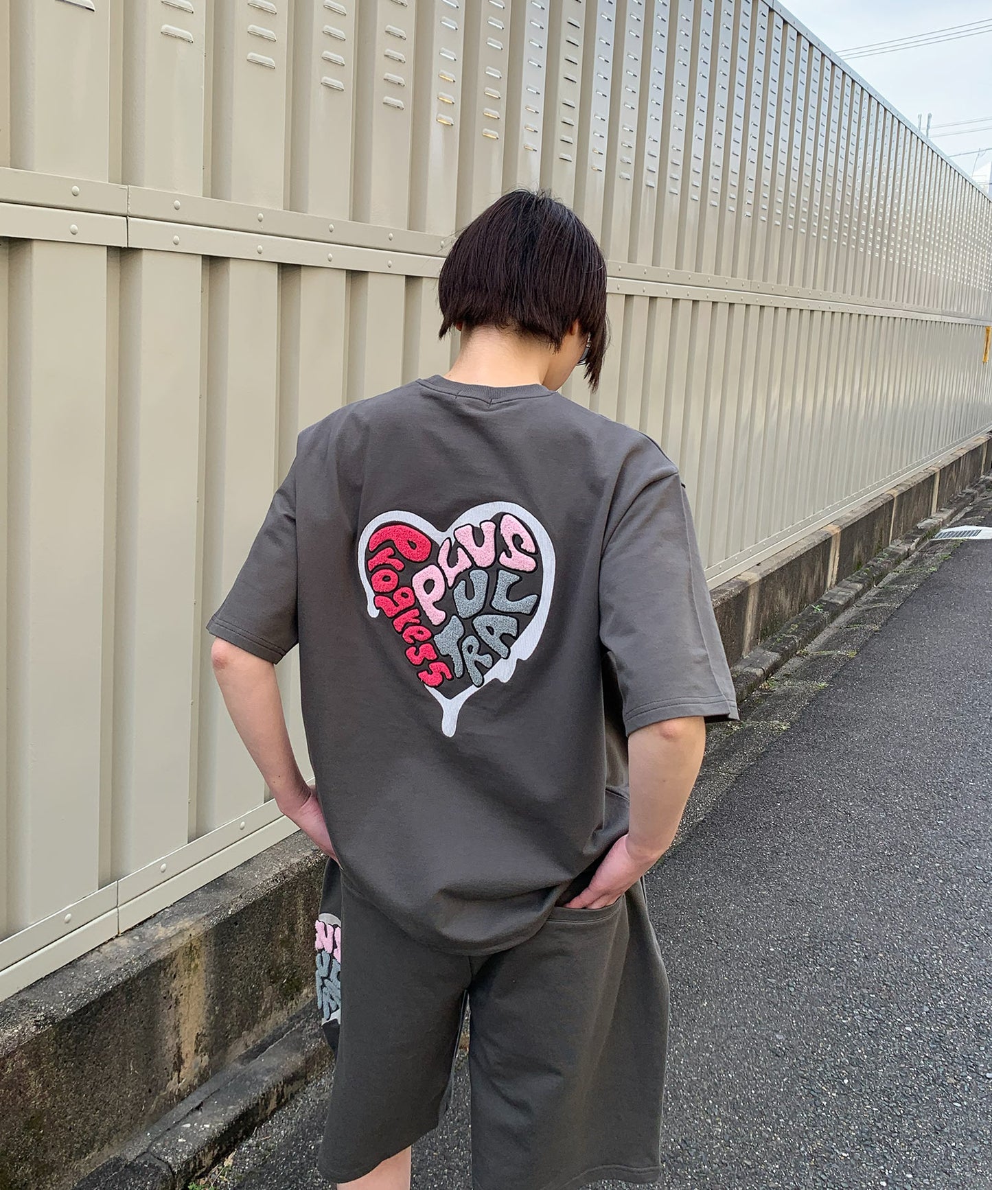 ハートサガラ刺繍半袖Tee