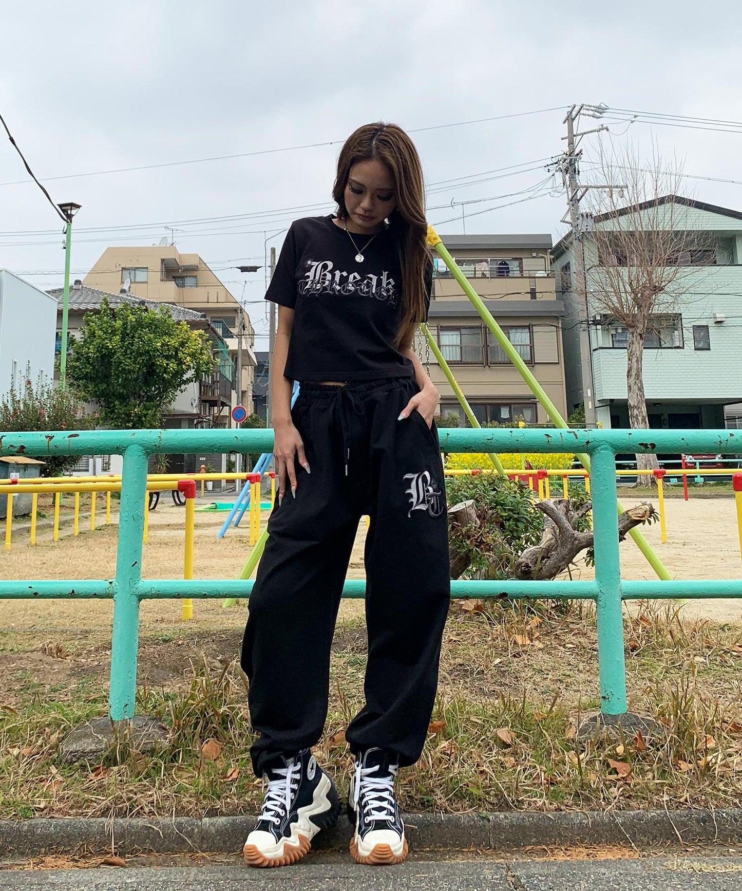 ロゴ刺繍セットアップ