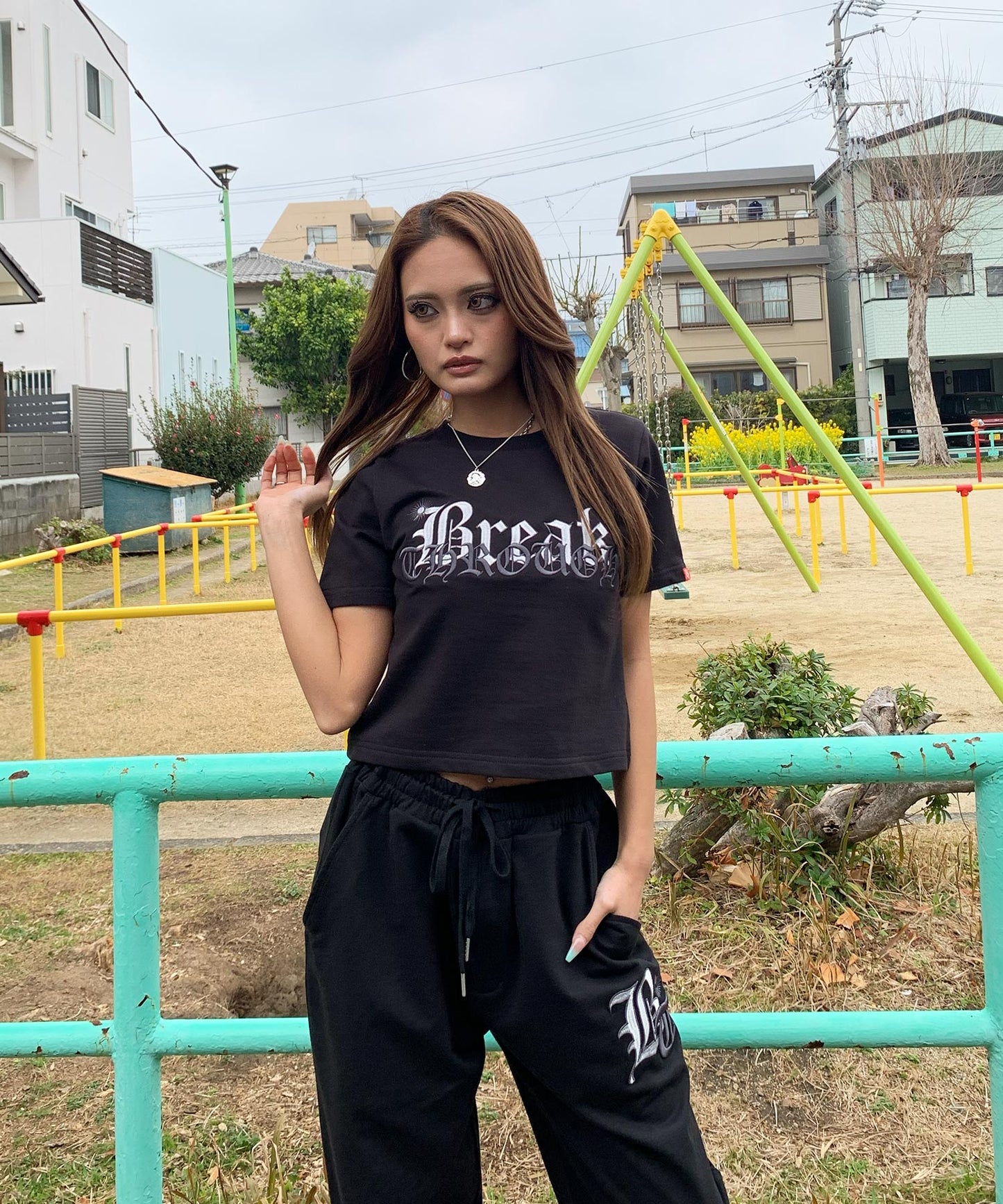 ロゴ刺繍セットアップ