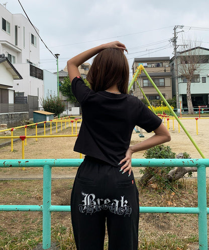 ロゴ刺繍半袖Tee