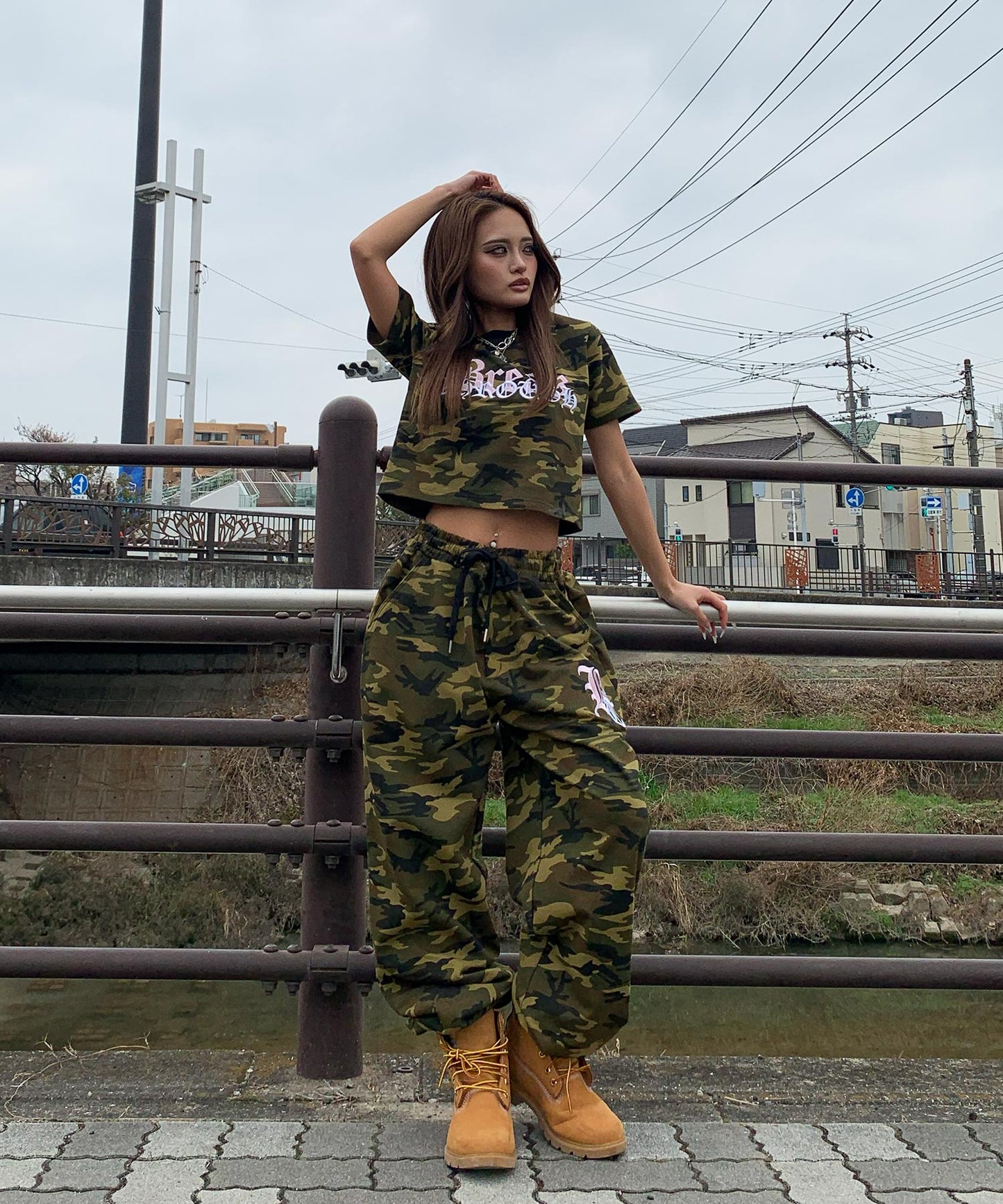 ロゴ刺繍セットアップ