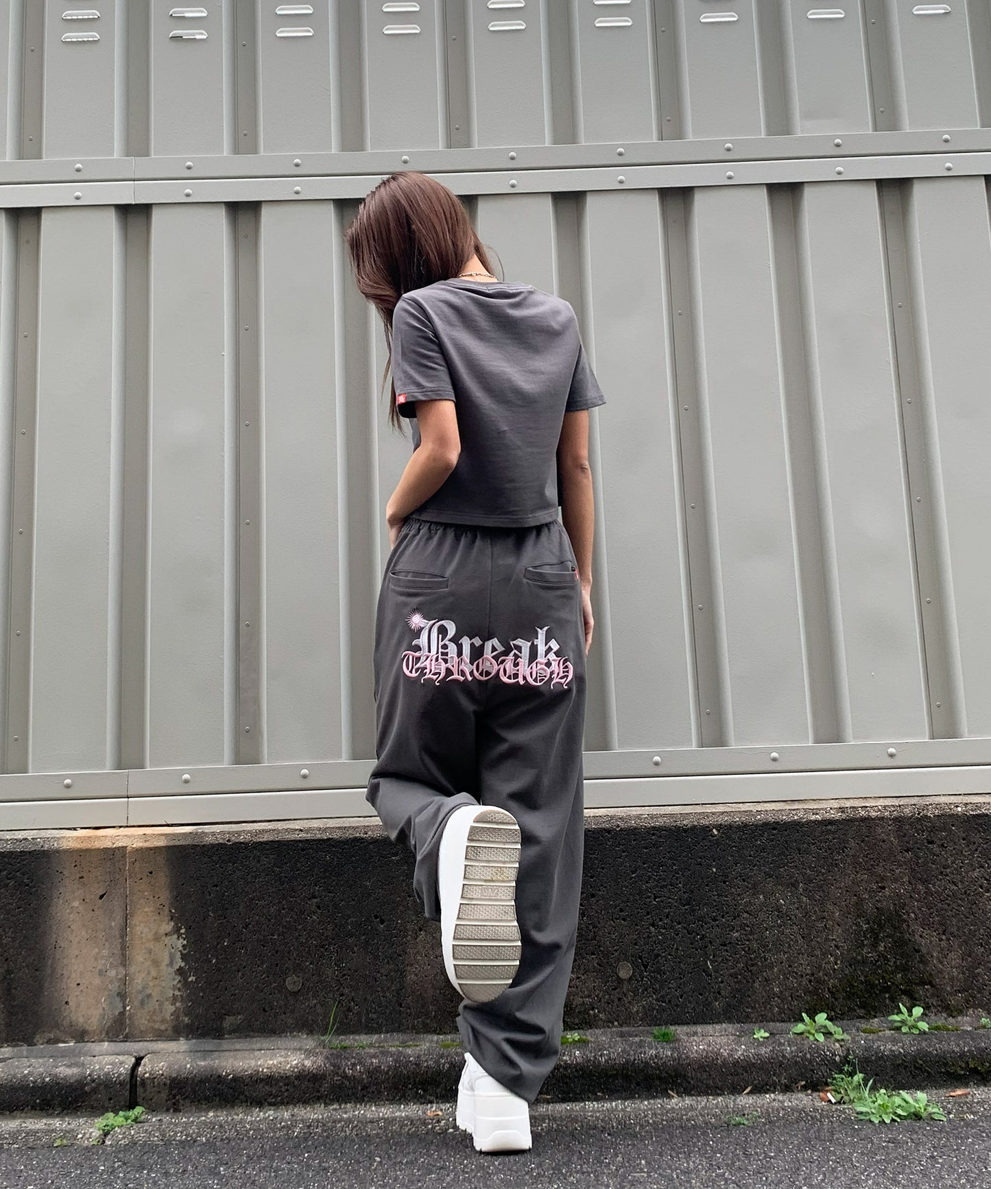 ロゴ刺繍セットアップ