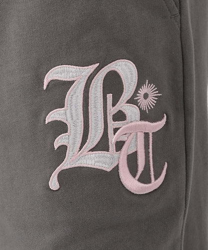 ロゴ刺繍セットアップ