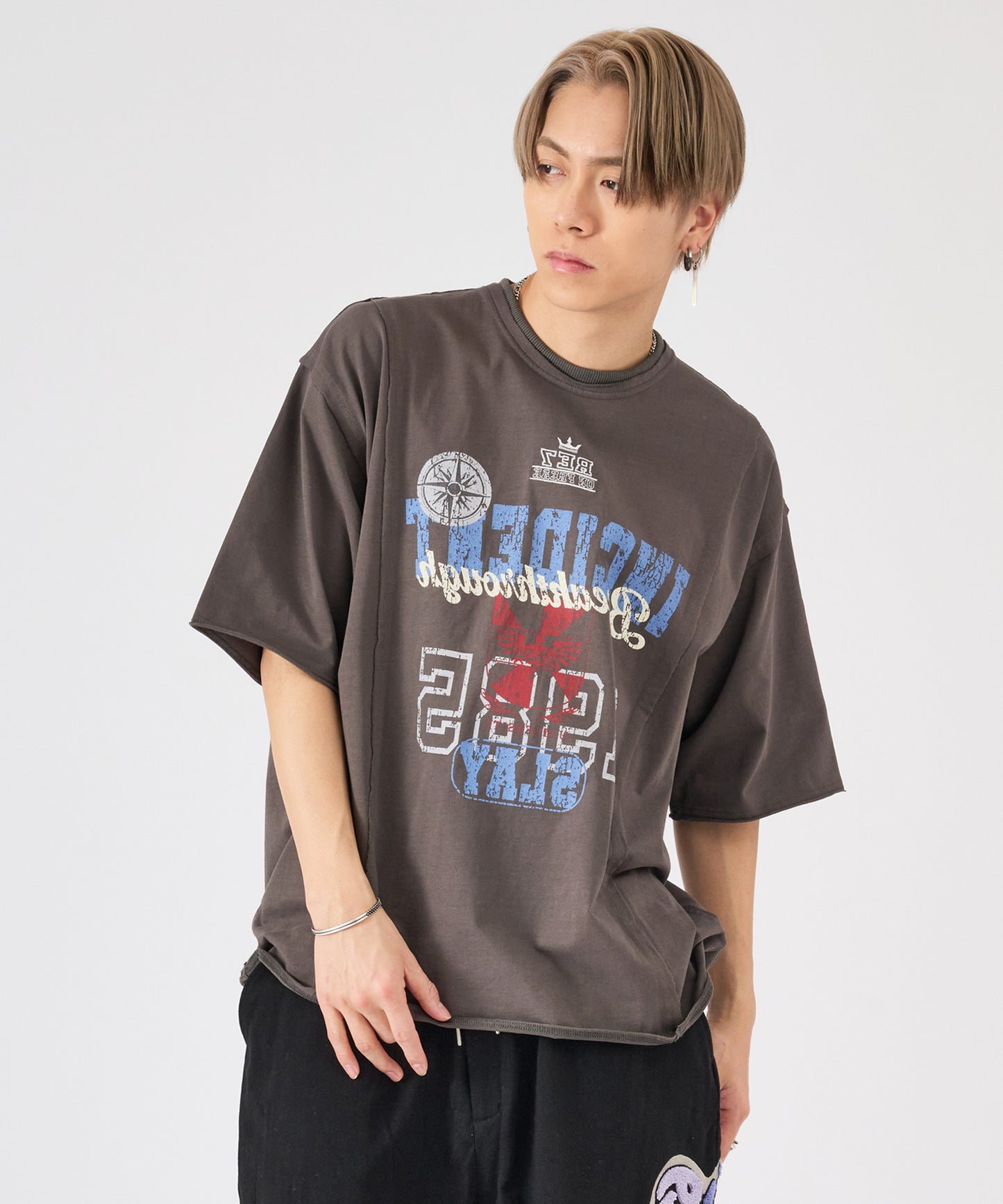 カットオフ切り替えロゴプリント半袖Tee