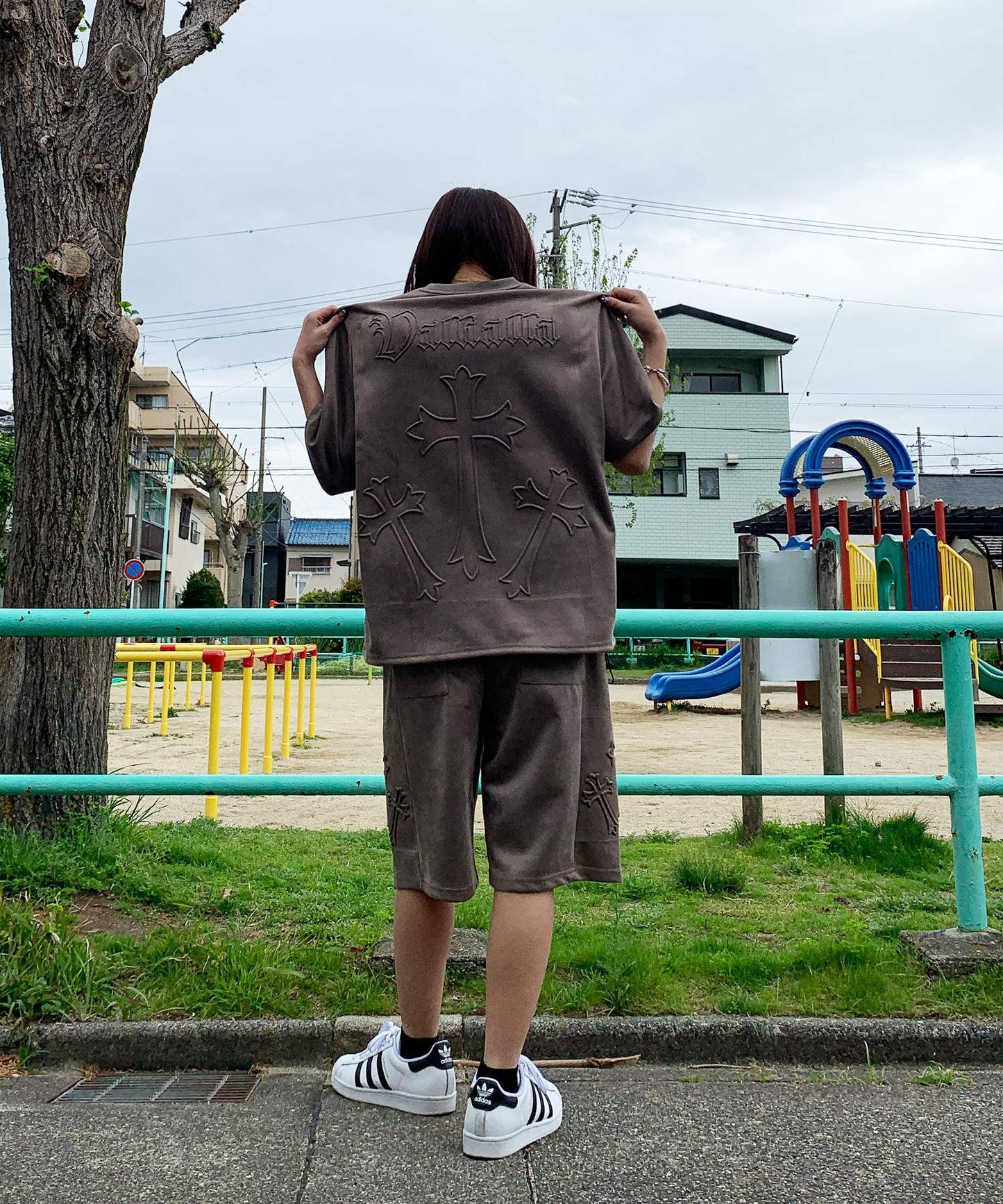 カットスエード　クロスエンボス半袖セットアップ
