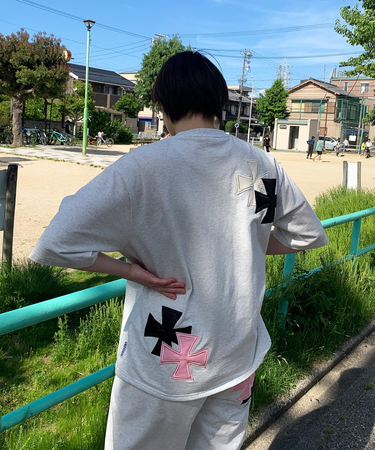 アイアンクロスPUアップリケ半袖Tシャツ