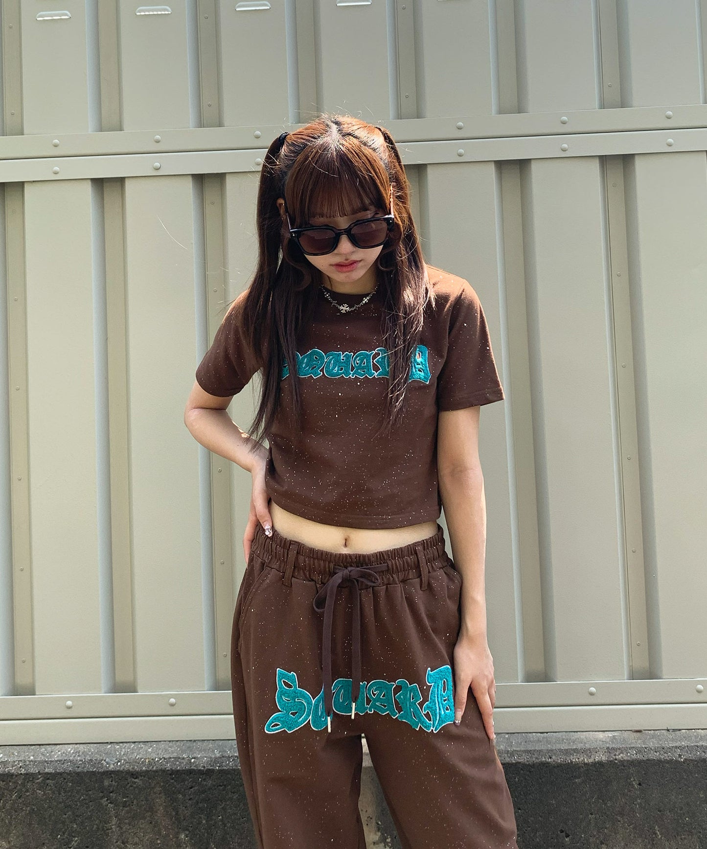 グリッターラメサガラ刺繍半袖Tシャツ