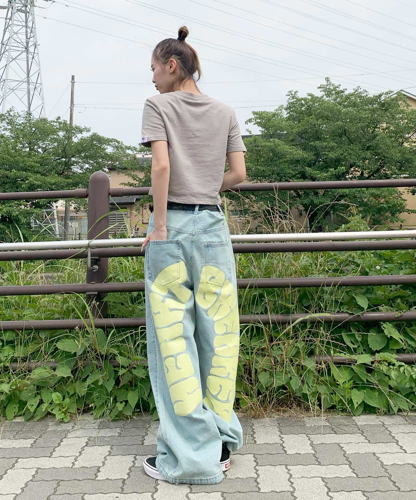 ハート刺繍Tシャツ