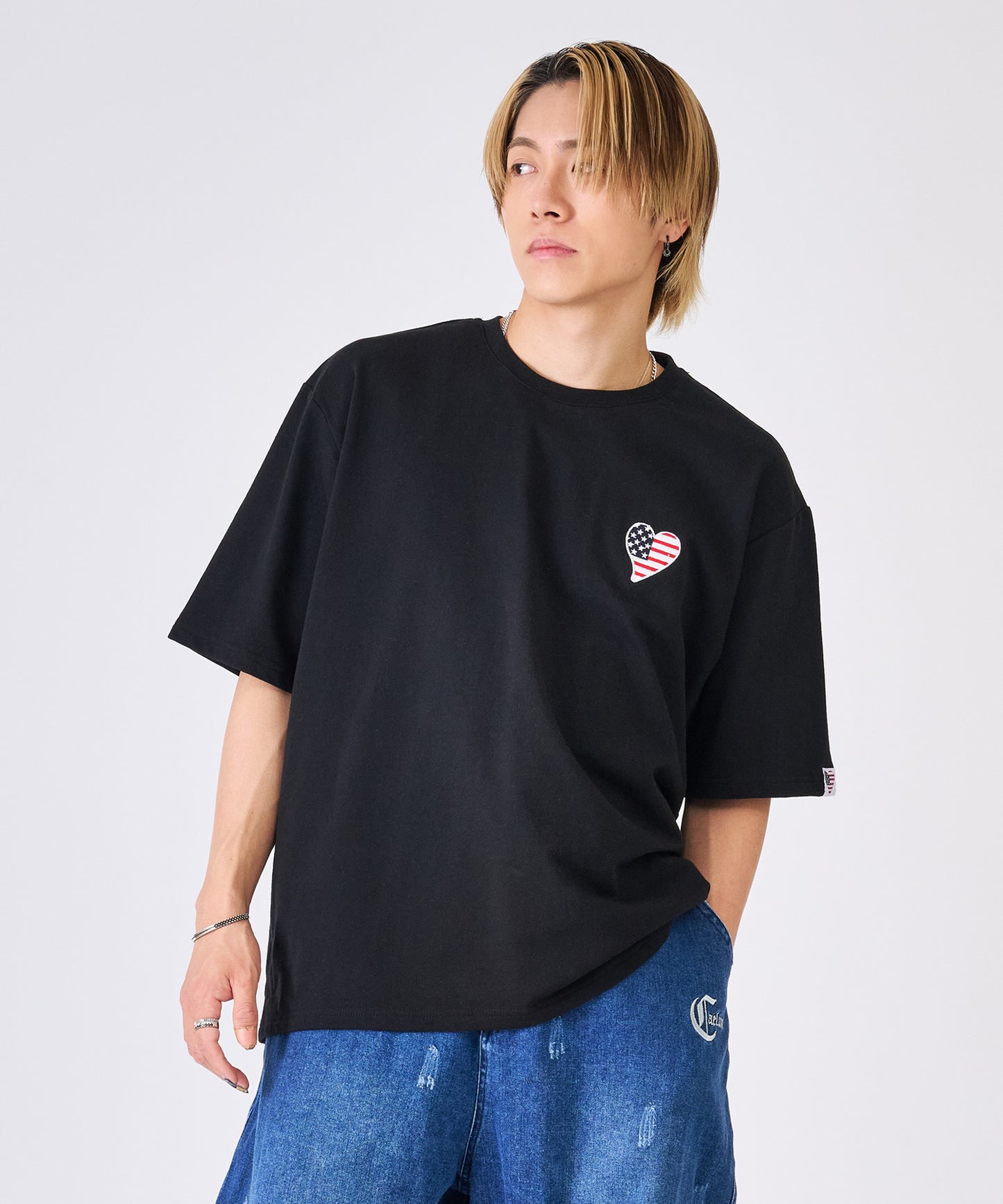 ハート刺繍Tシャツ