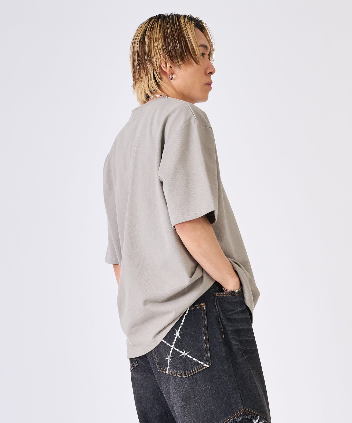 ハート刺繍Tシャツ