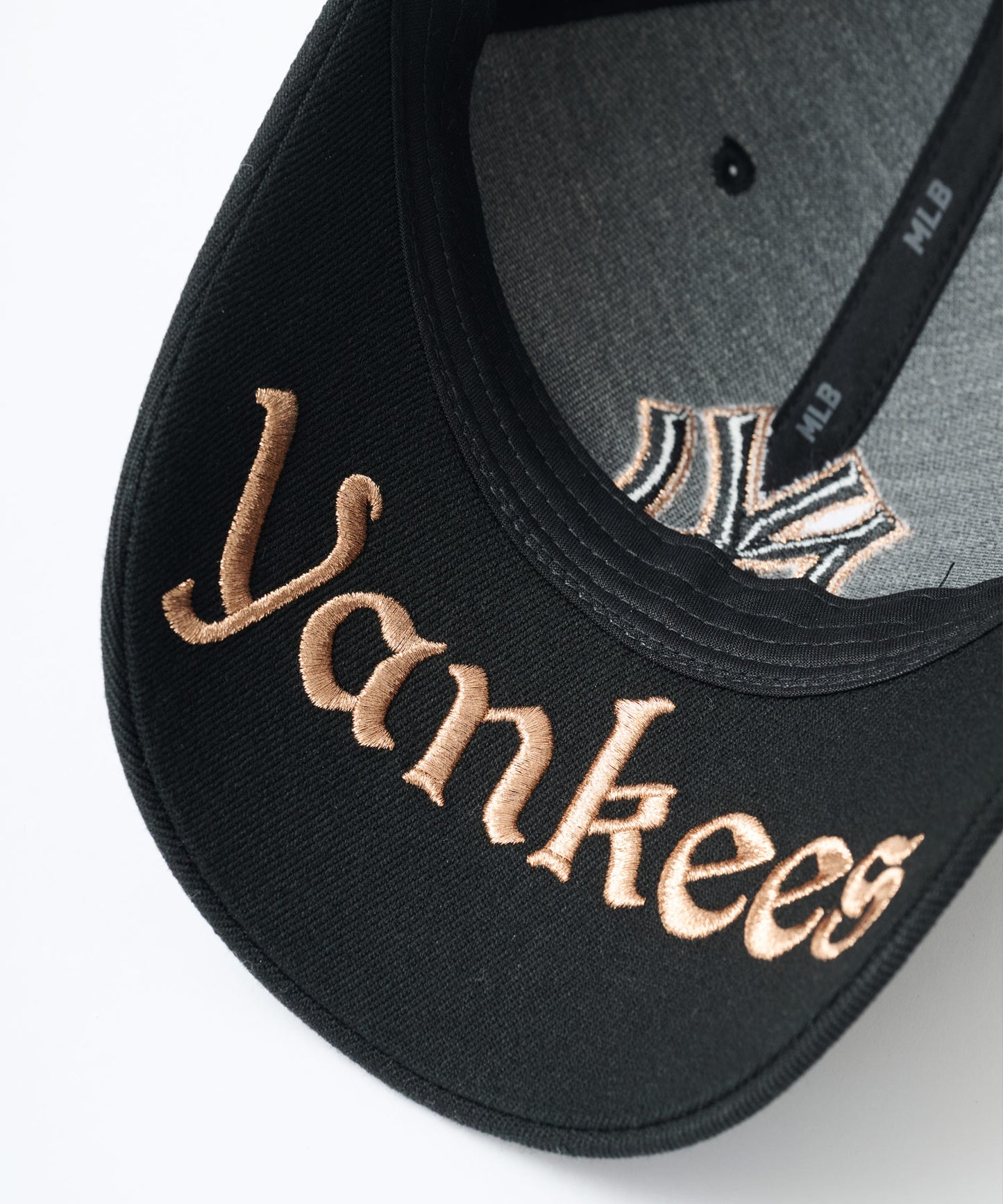 【日本未発売商品】MLB Korea ダイヤモンド刺繍ロゴパッチベースボールキャップ