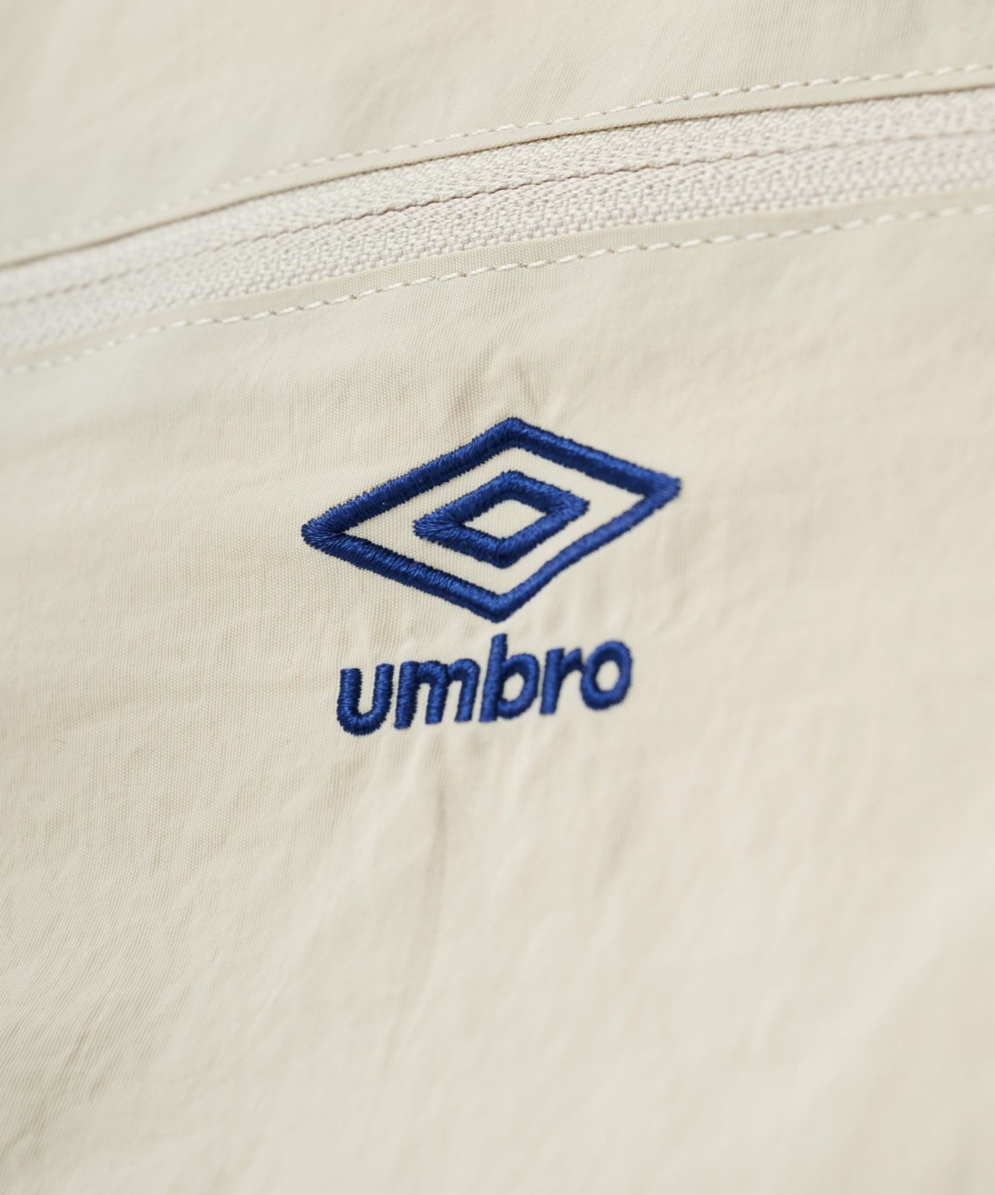 【日本未発売商品】UMBRO Korea ホーボーバッグ