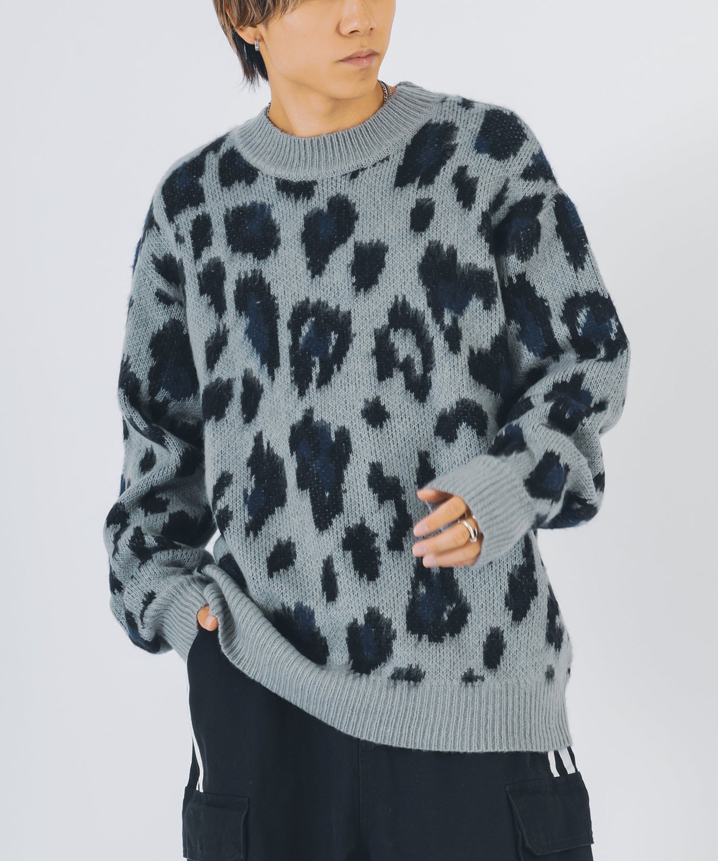 モヘアタッチ総柄クルーニット