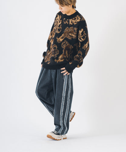 モヘアタッチ総柄クルーニット