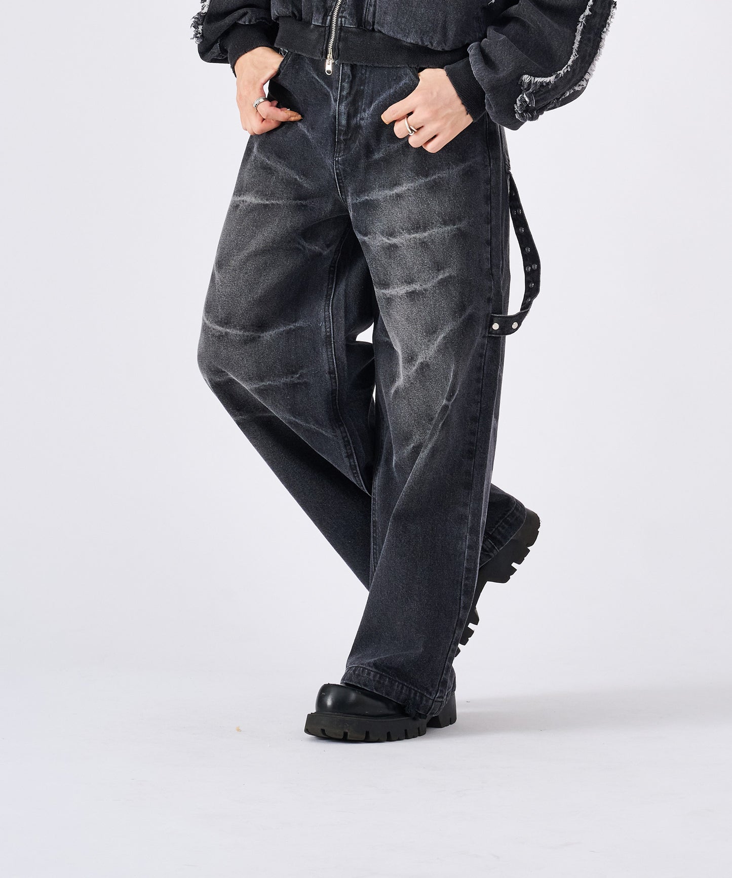 デザインバギーパンツ