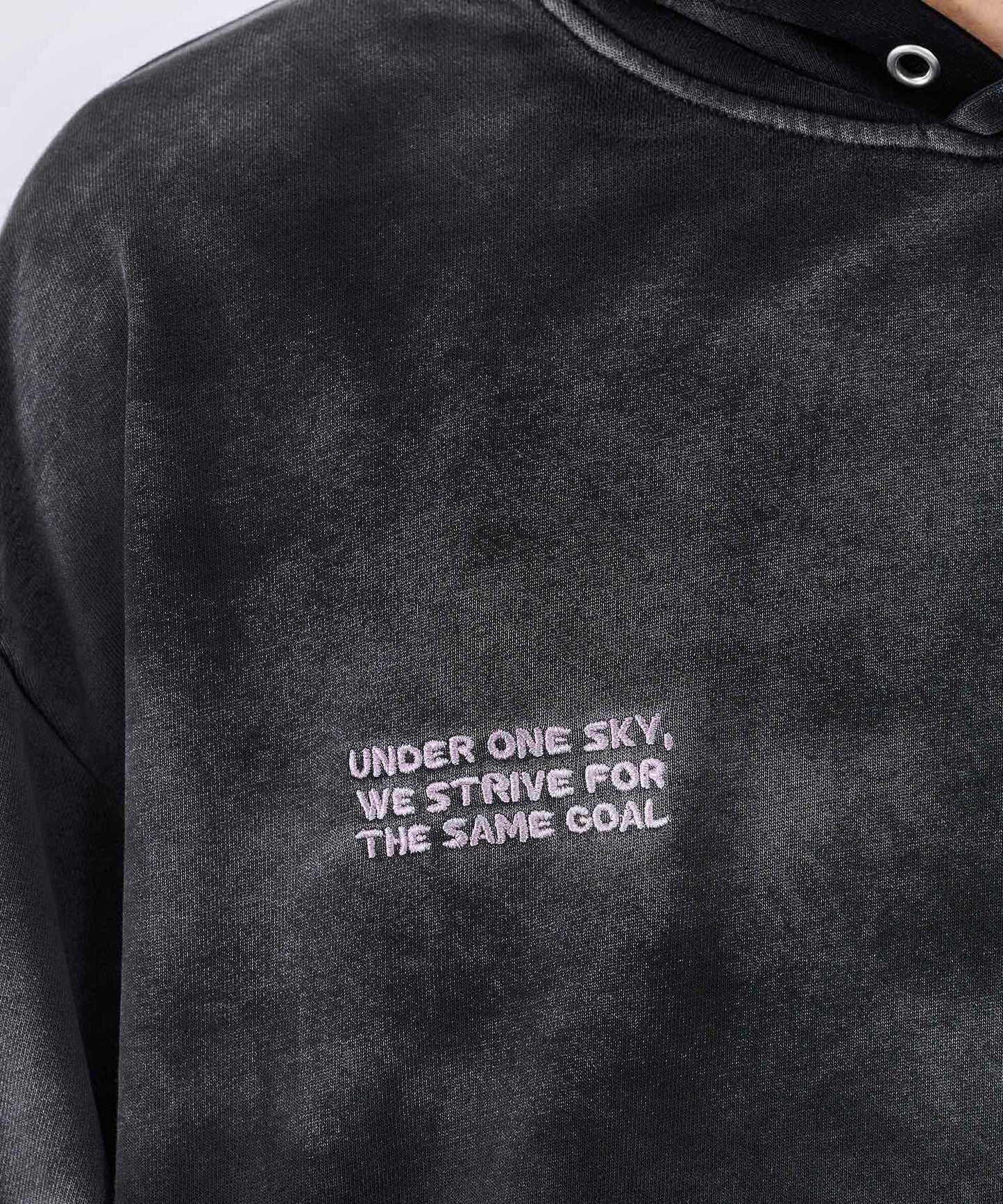 ハート刺繍パーカー