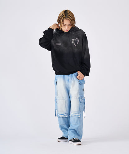 ハート刺繍パーカー