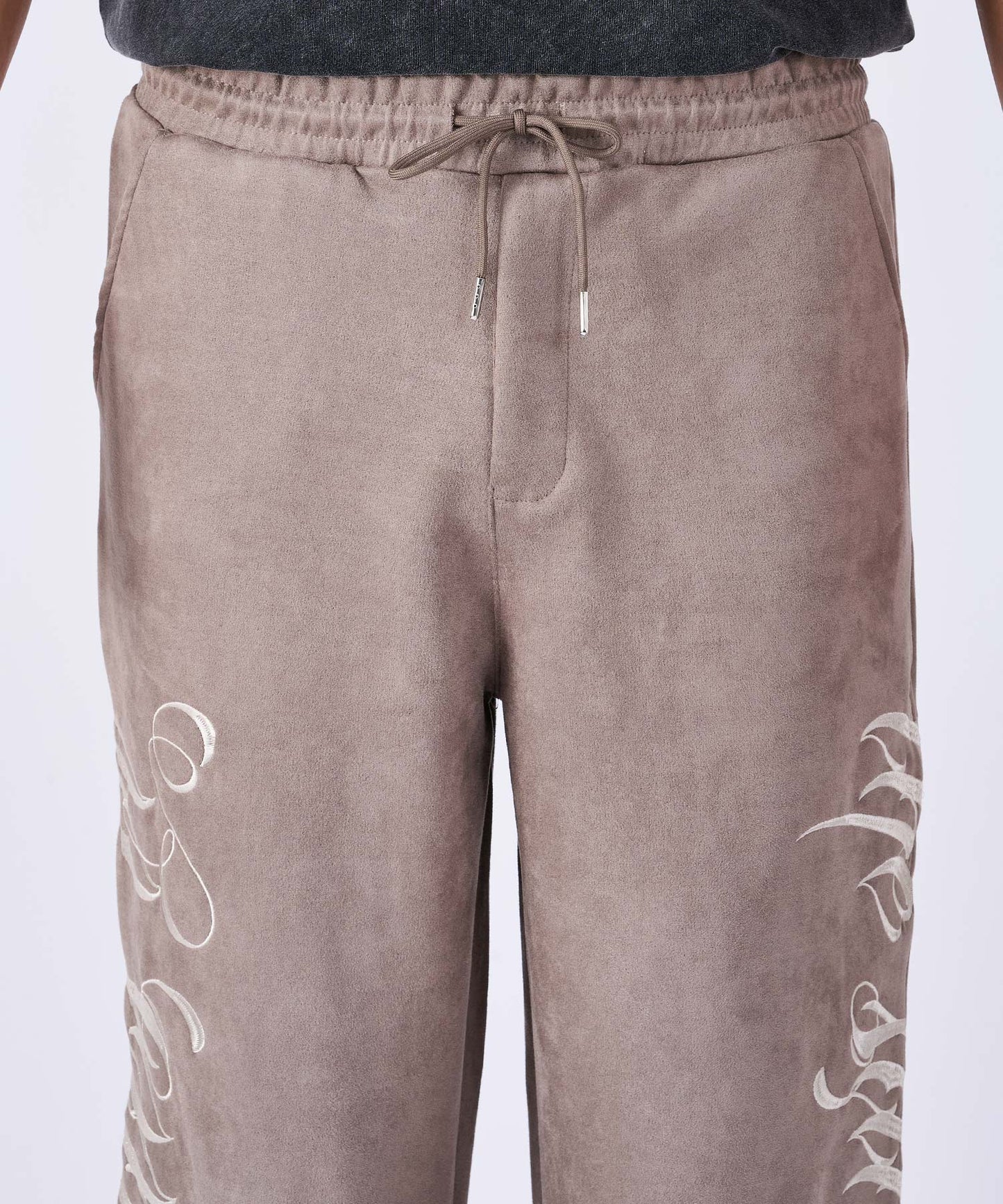 カットスエード　総刺繍ロゴセットアップ