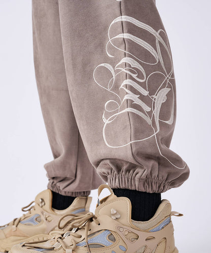 カットスエード　総刺繍ロゴセットアップ