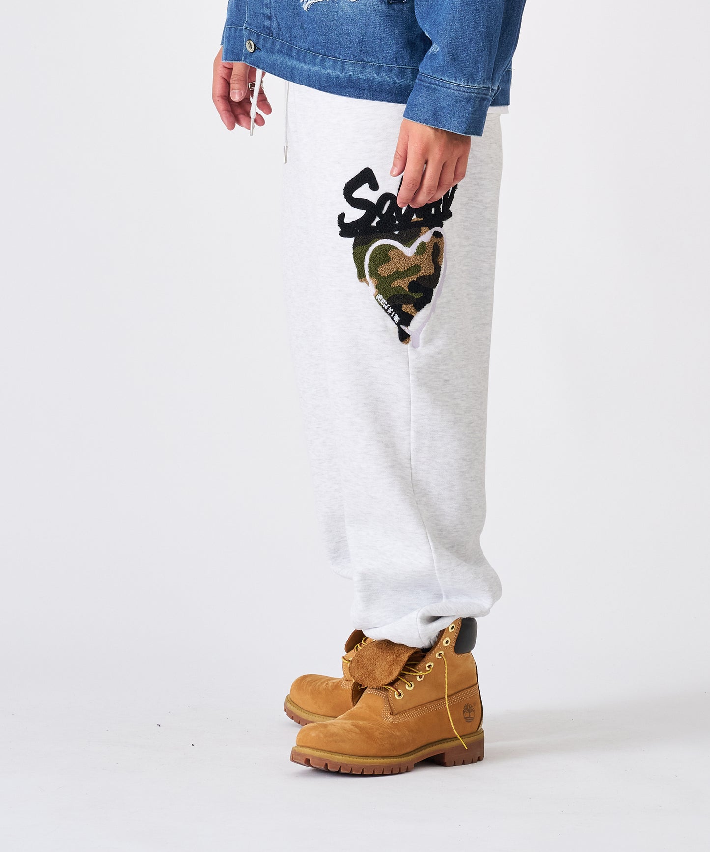 ハートサガラ刺繍パンツ