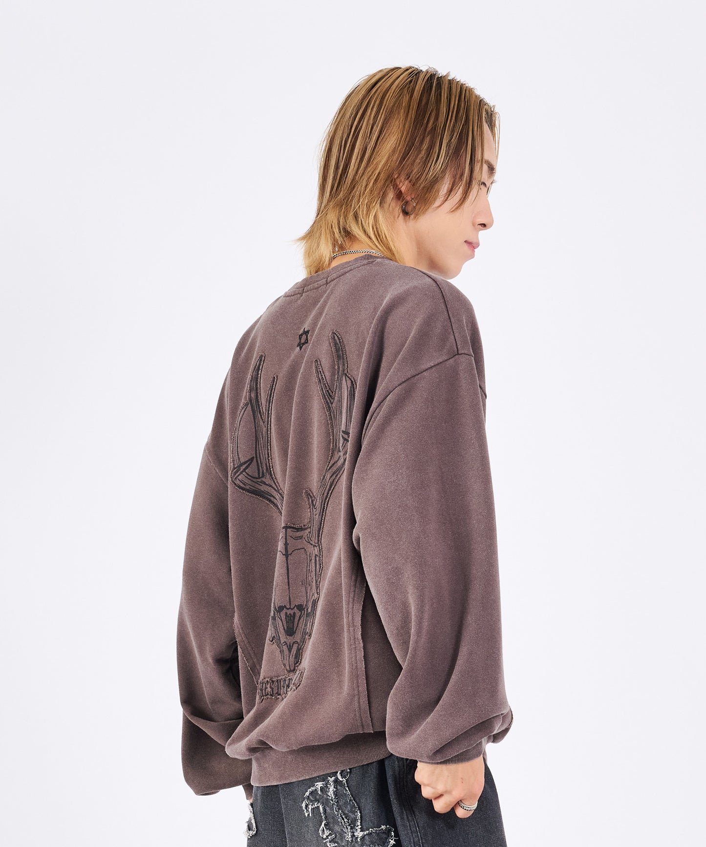 スカルアートアップリケカットオフトレーナー