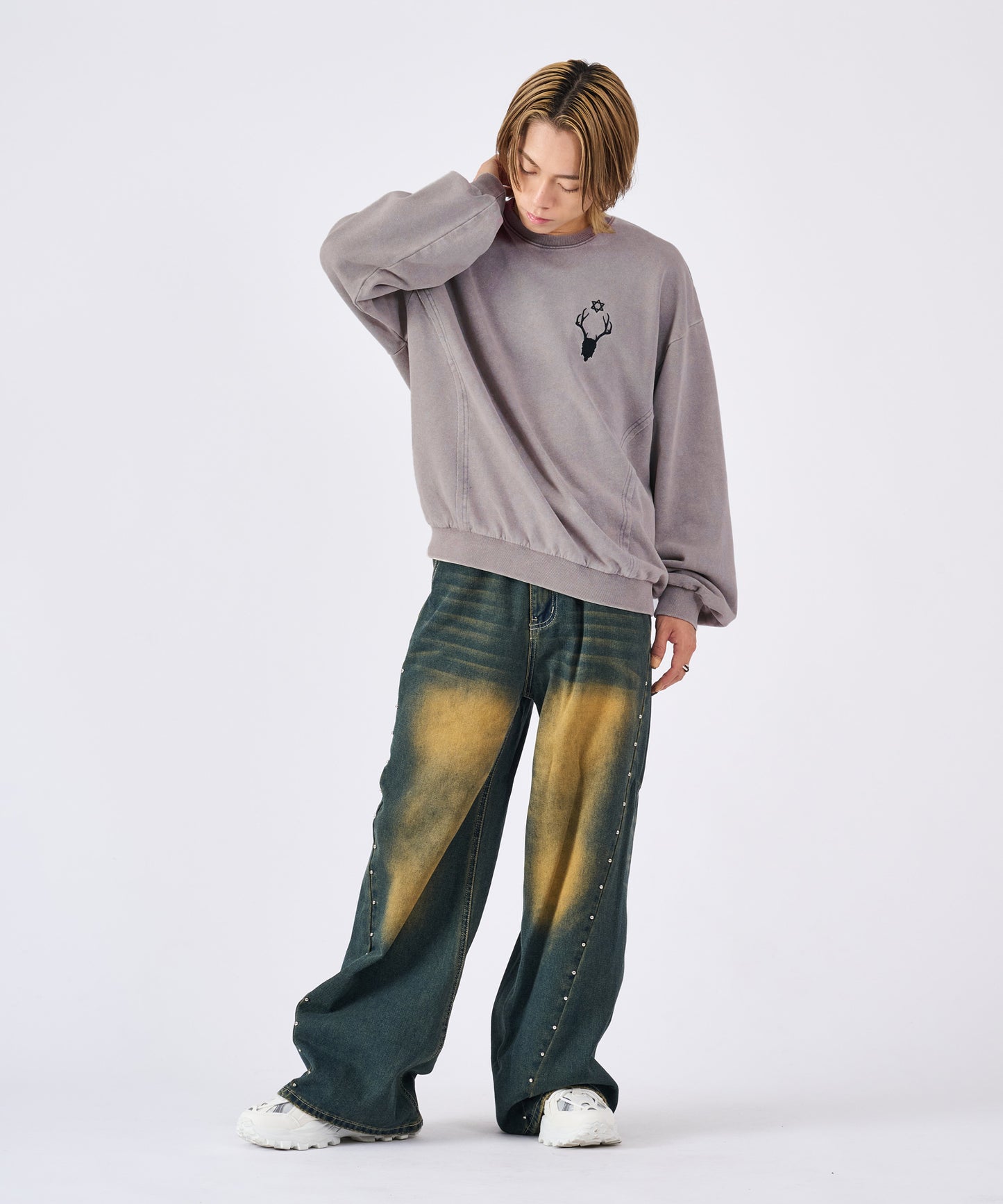 スカルアートアップリケカットオフトレーナー