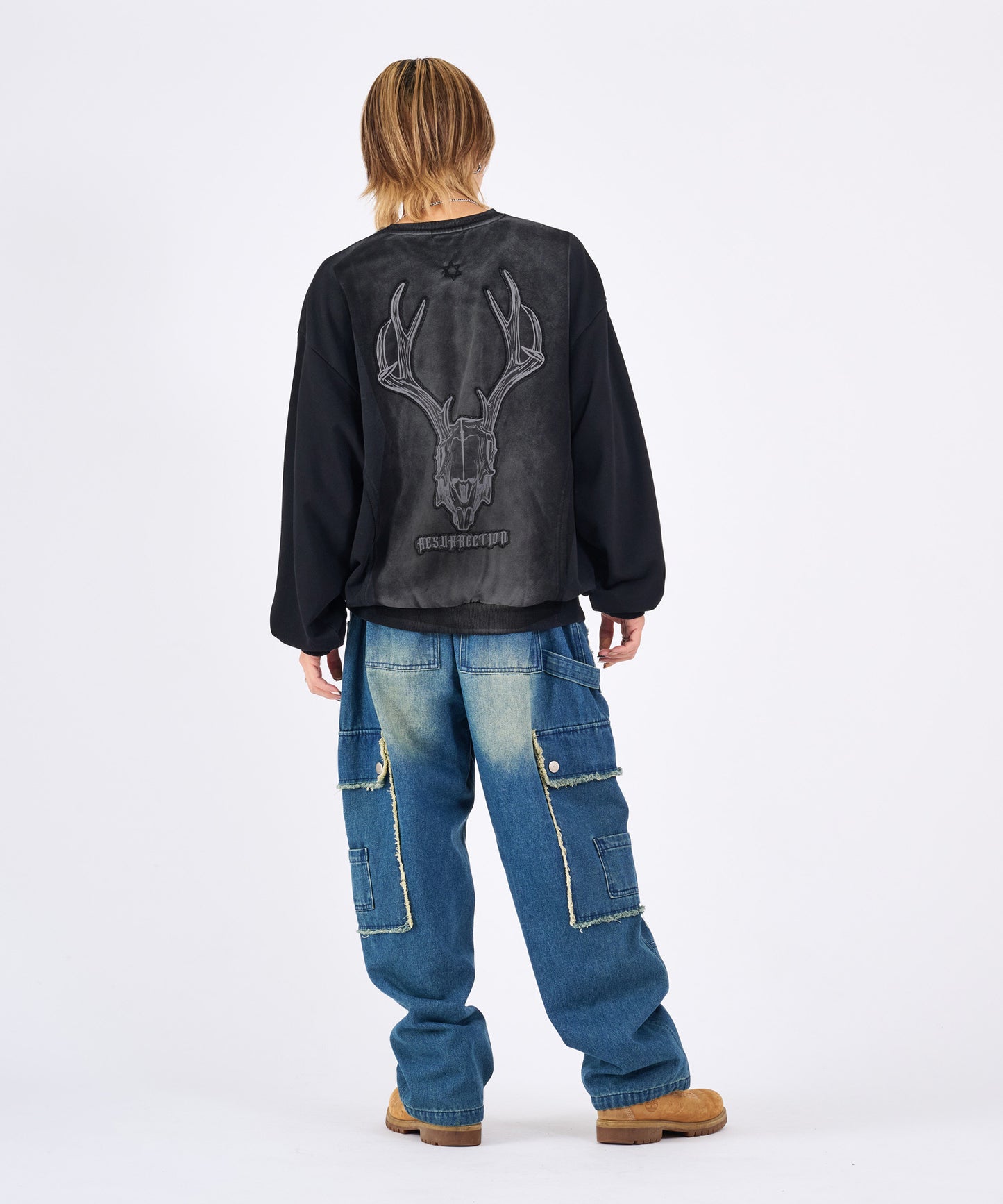 スカルアートアップリケカットオフトレーナー