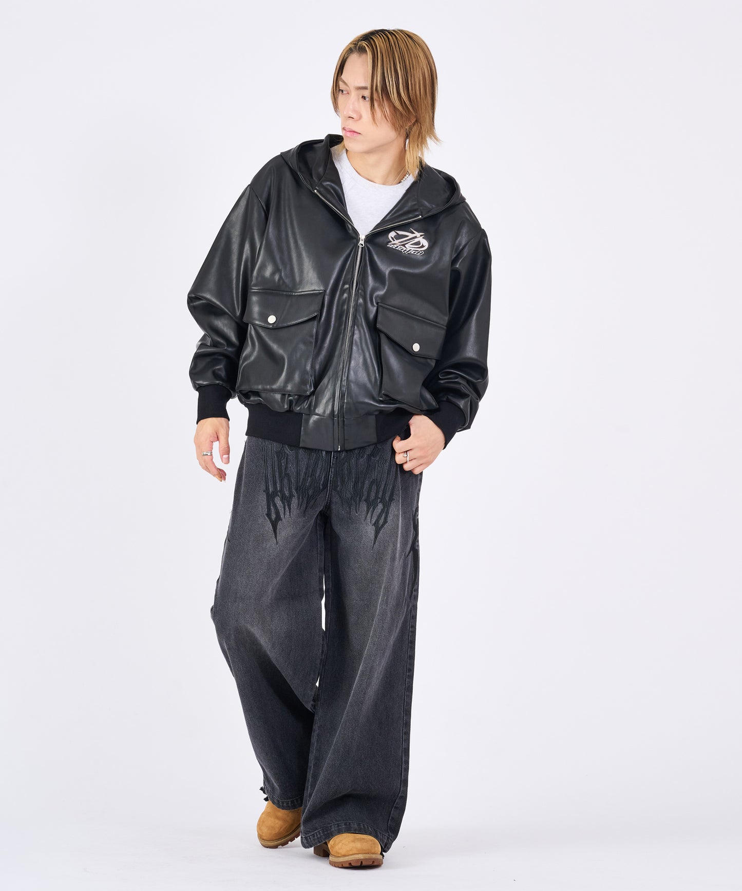 トライバル刺繍デニムバギーパンツ