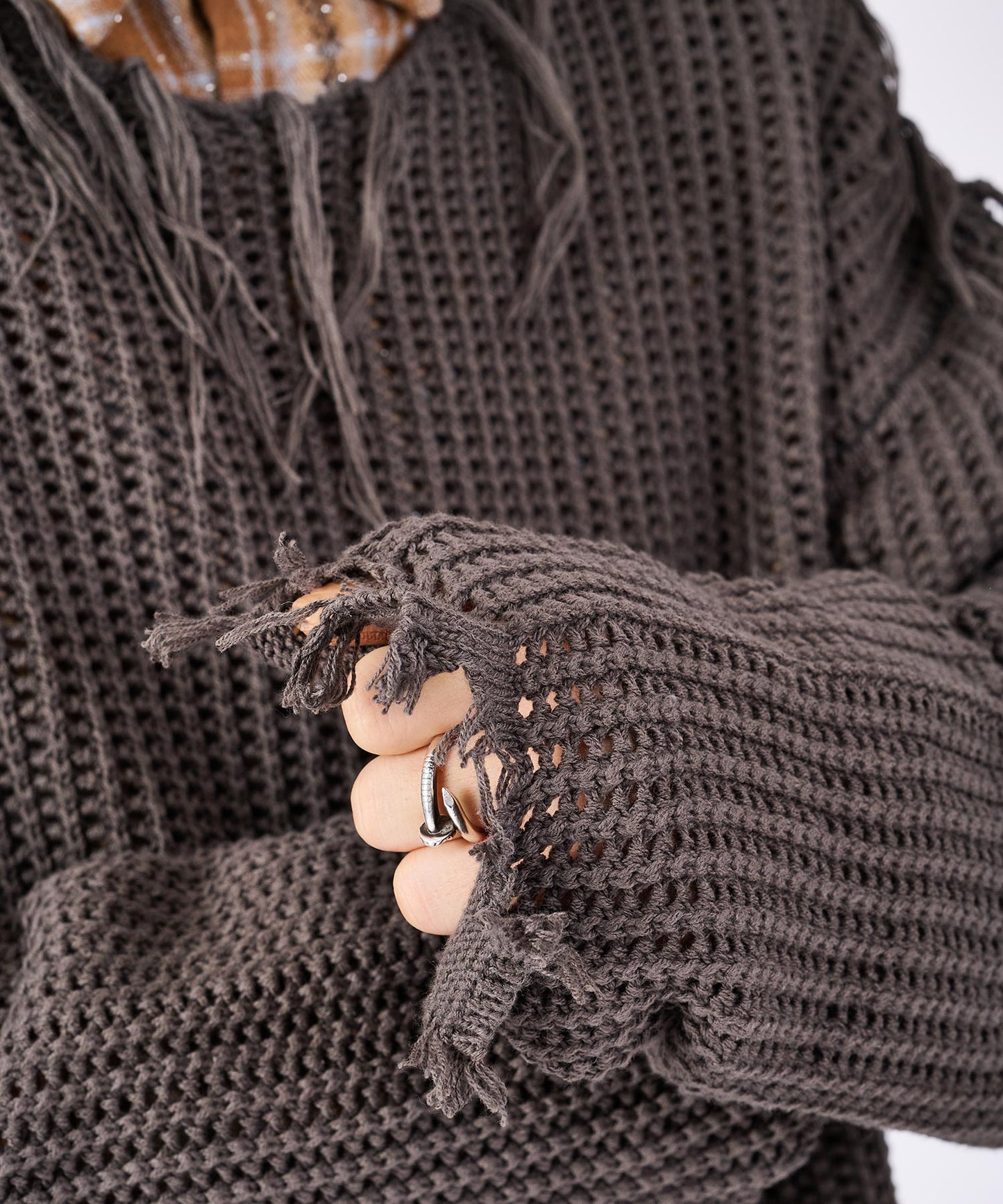 透かし編みグランジニット