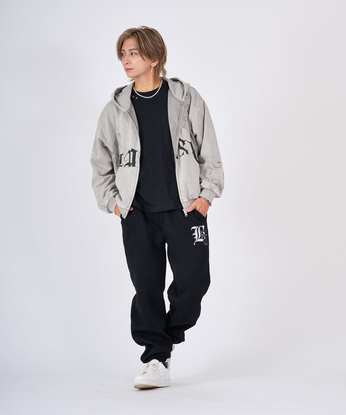 ロゴ刺繍スウェットパンツ