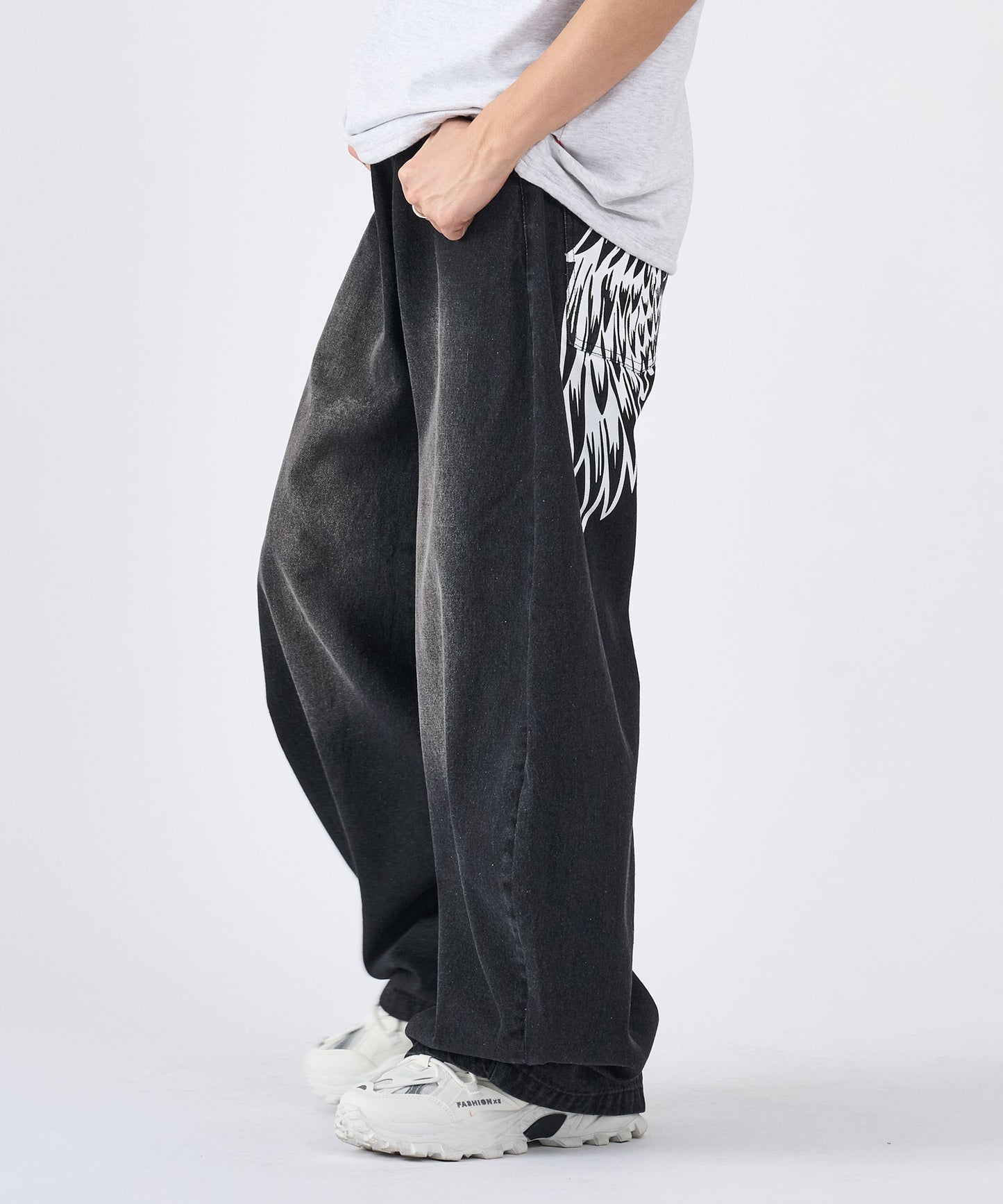 フェザーロゴパンツ