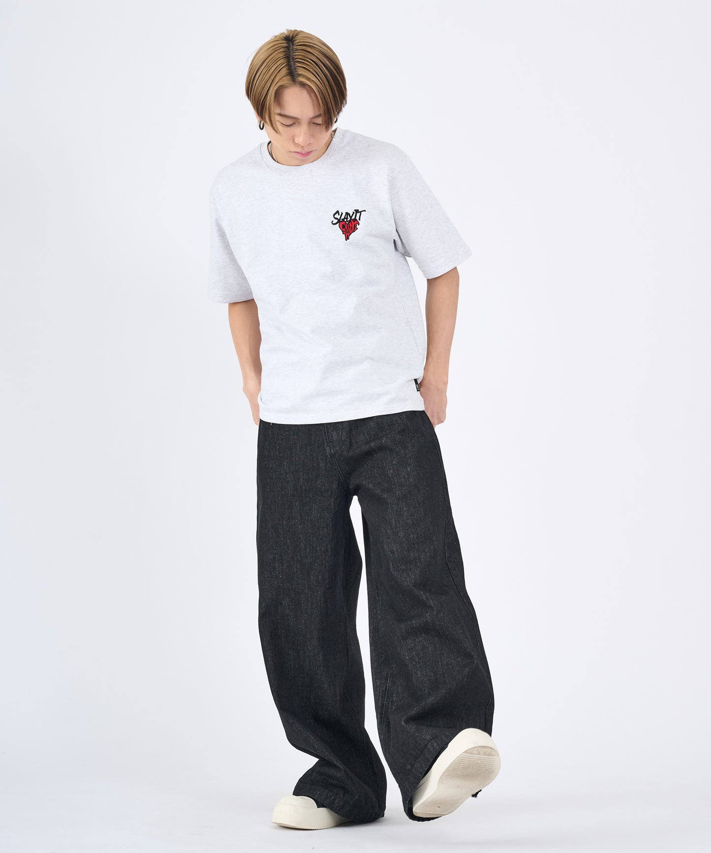 バックアーチロゴデニムパンツ