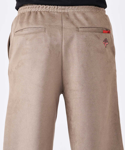 カットスエード　サガラ刺繍セットアップ