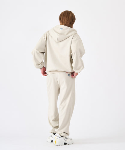 カットスエード　サガラ刺繍セットアップ