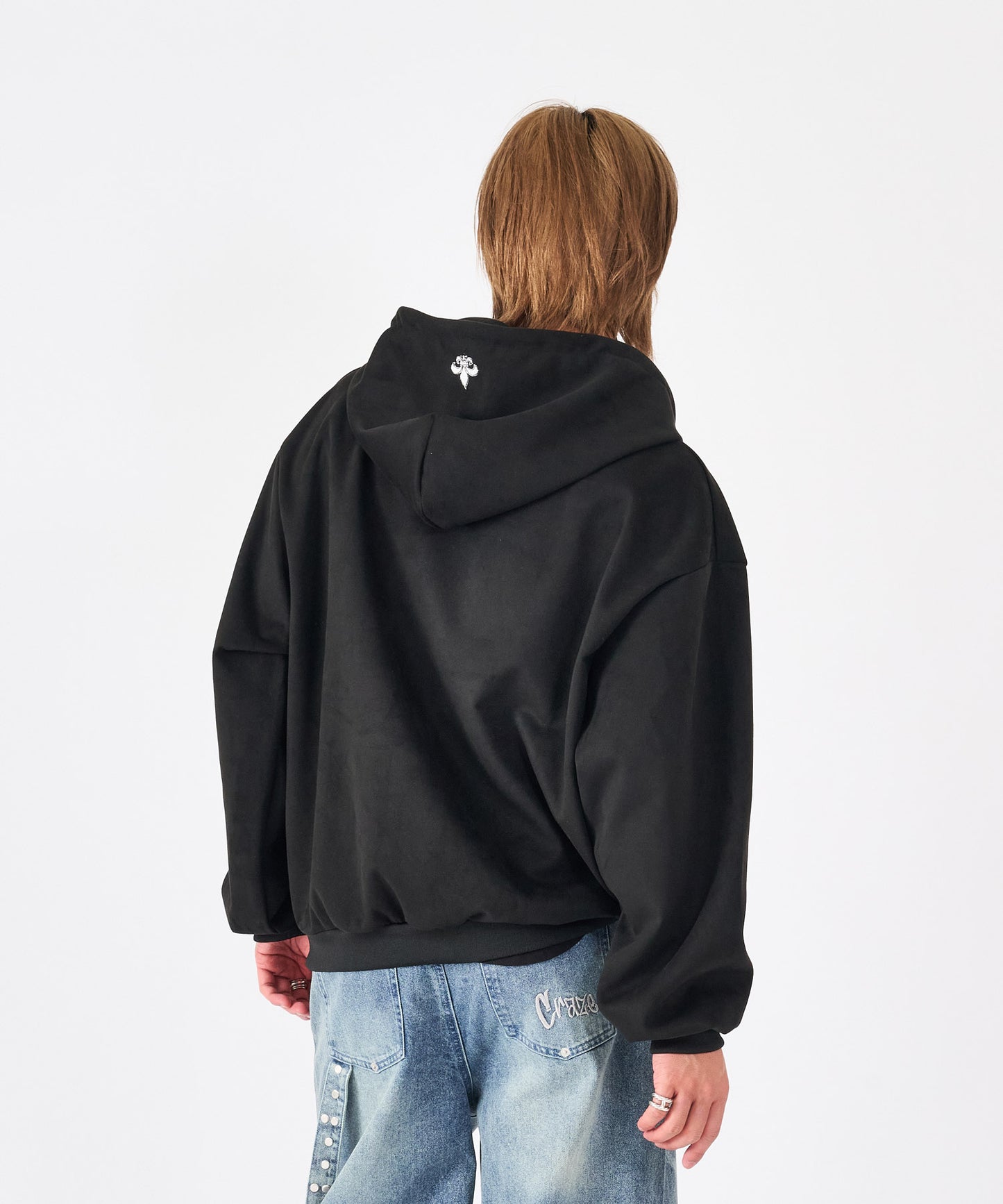 カットスエード　サガラ刺繍ZIPパーカー