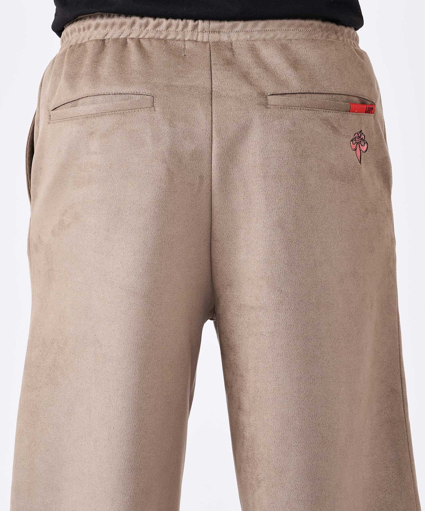 カットスエード　サガラ刺繍パンツ