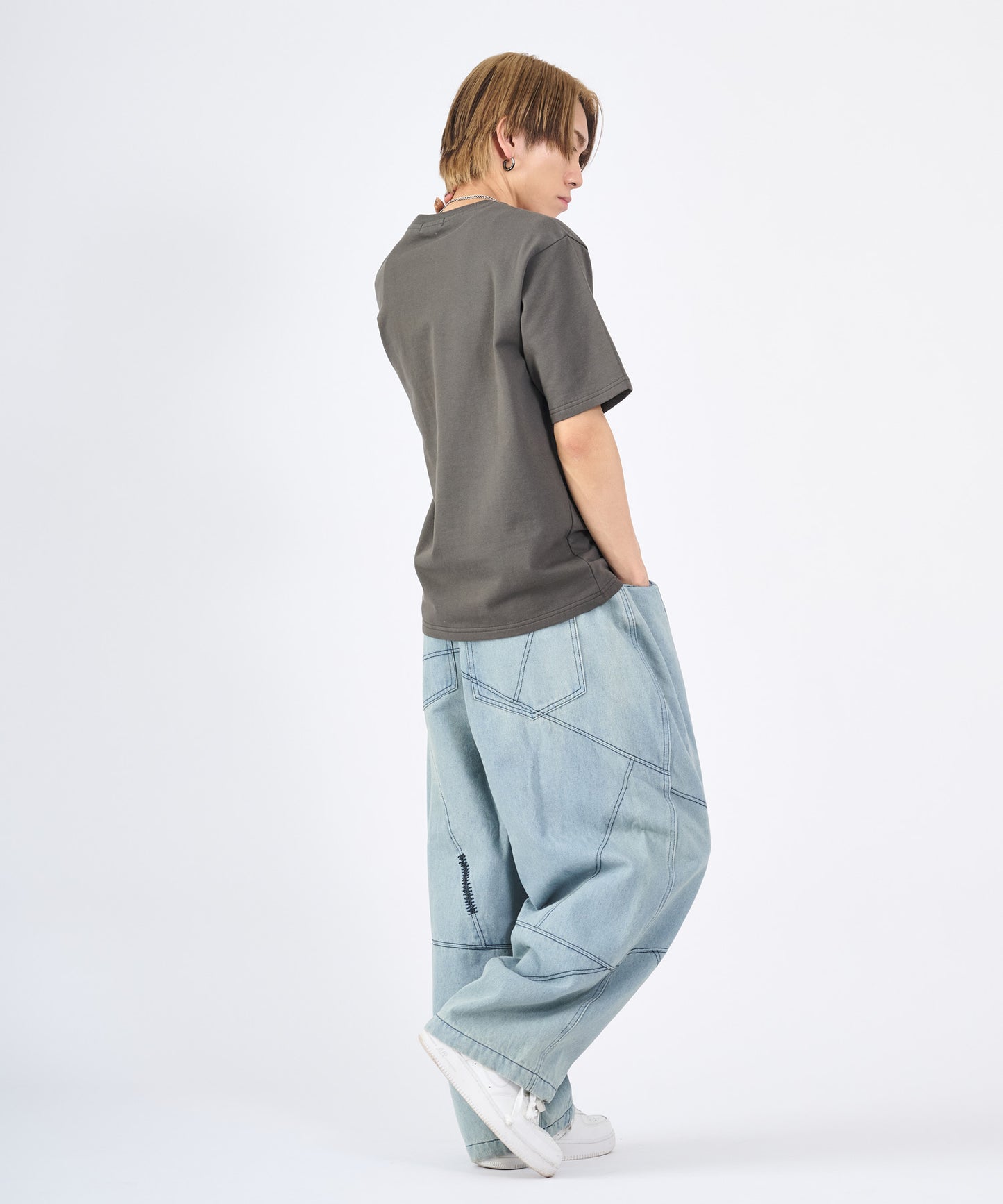 ハートワンポイントロゴ刺繍半袖Tee